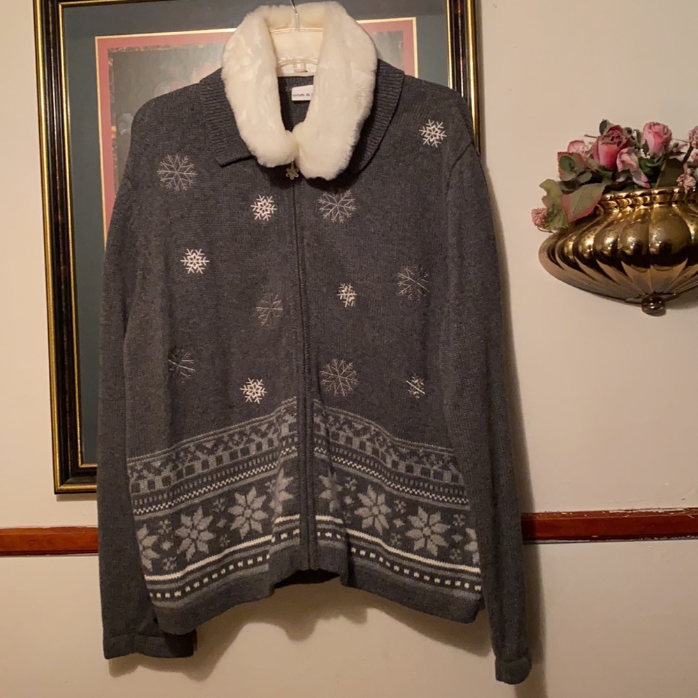 ✨✨✨Croft & Barrows Sweater Jacket w/ faux fur collar🧥